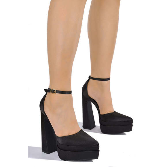 NWT**CAPE ROBBIN SNOW WHITE - BLACK BLACK 5 | ALL OFFERS / COUNTEROFFERS WELCOME - Picture 3 of 5